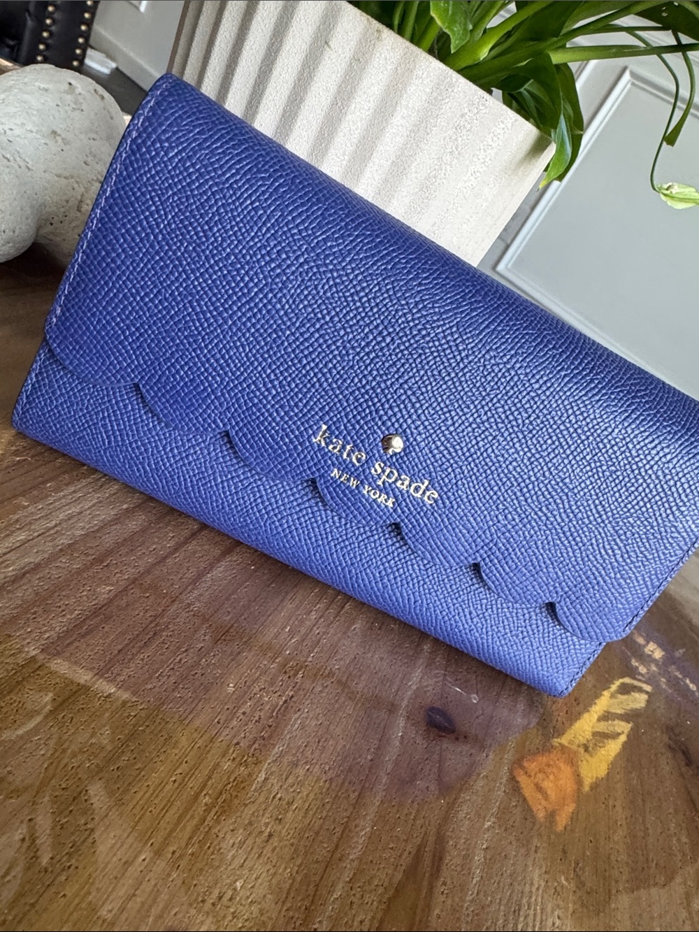 kate spade blue scallop-trim leather continental wallet and phone case